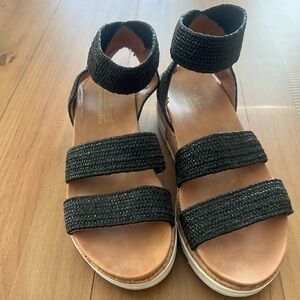 Black wedge sandals